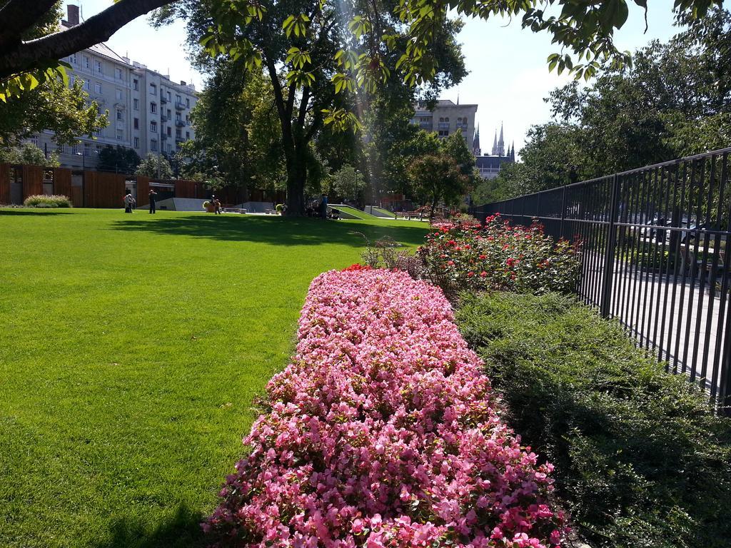 Balaton Delux Apartment Budapest Bilik gambar