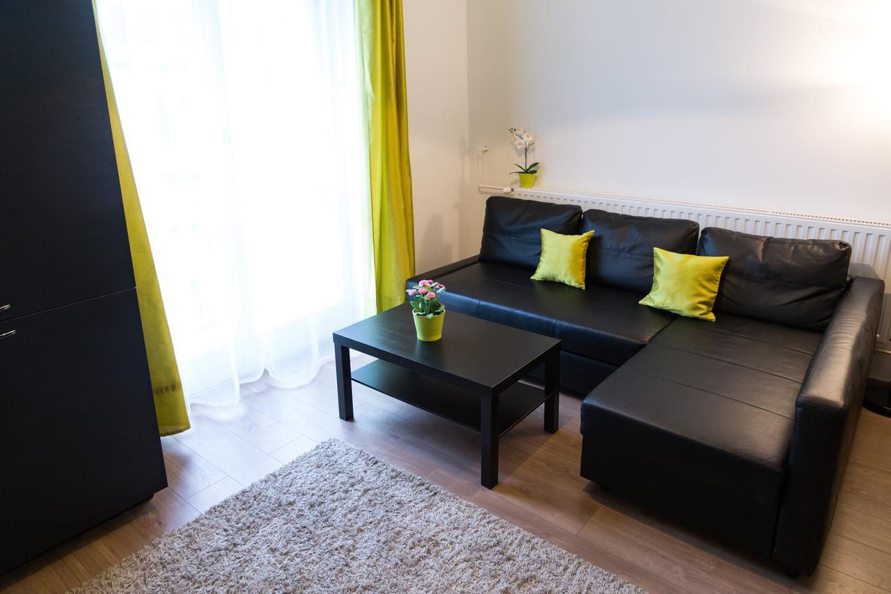 Balaton Delux Apartment Budapest Luaran gambar